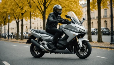 Quel permis pour conduire un Yamaha TMAX : règles légales en France