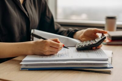 Complémentaires santé : la contribution de 2,05 % prolongée en 2027, un milliard d&rsquo;euros en jeu
