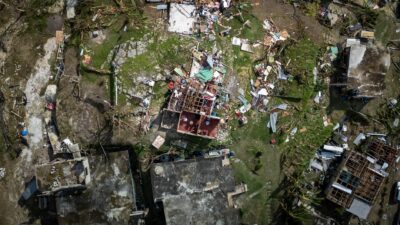 Risque climatique : des dirigeants de l&rsquo;assurance annoncent hausses, exclusions et retraits de couverture